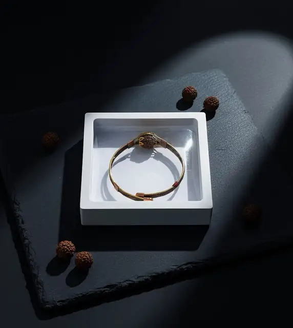 7 Mukhi rudraksha bracelet with copper wire – image 8