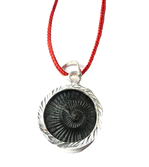 Shaligram White Metal Pendant – image 5
